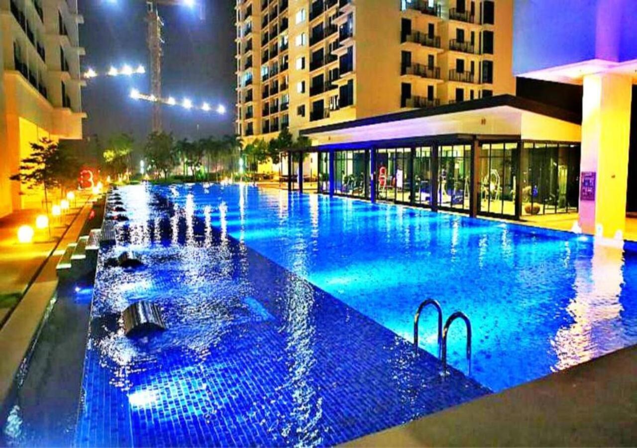 Peanut Butter Homestay #Trefoil Setia City Setia Alam Luaran gambar